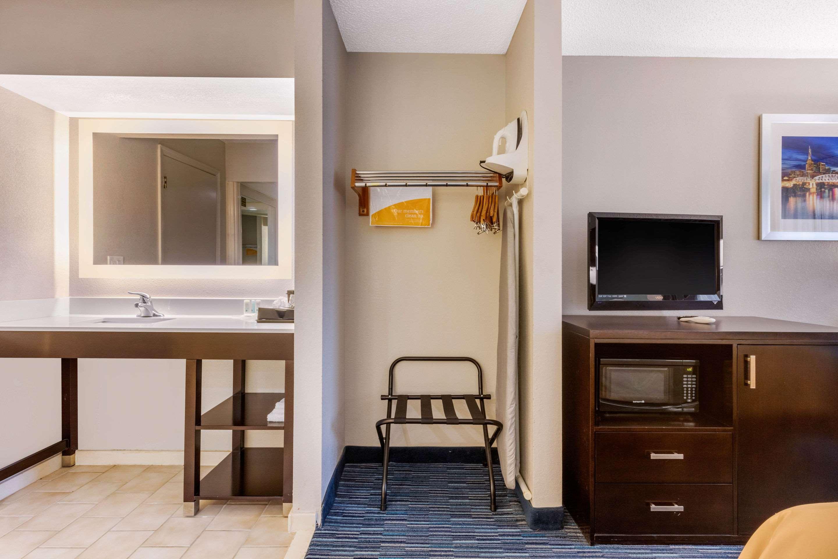 Quality Inn Gordonsville Eksteriør billede