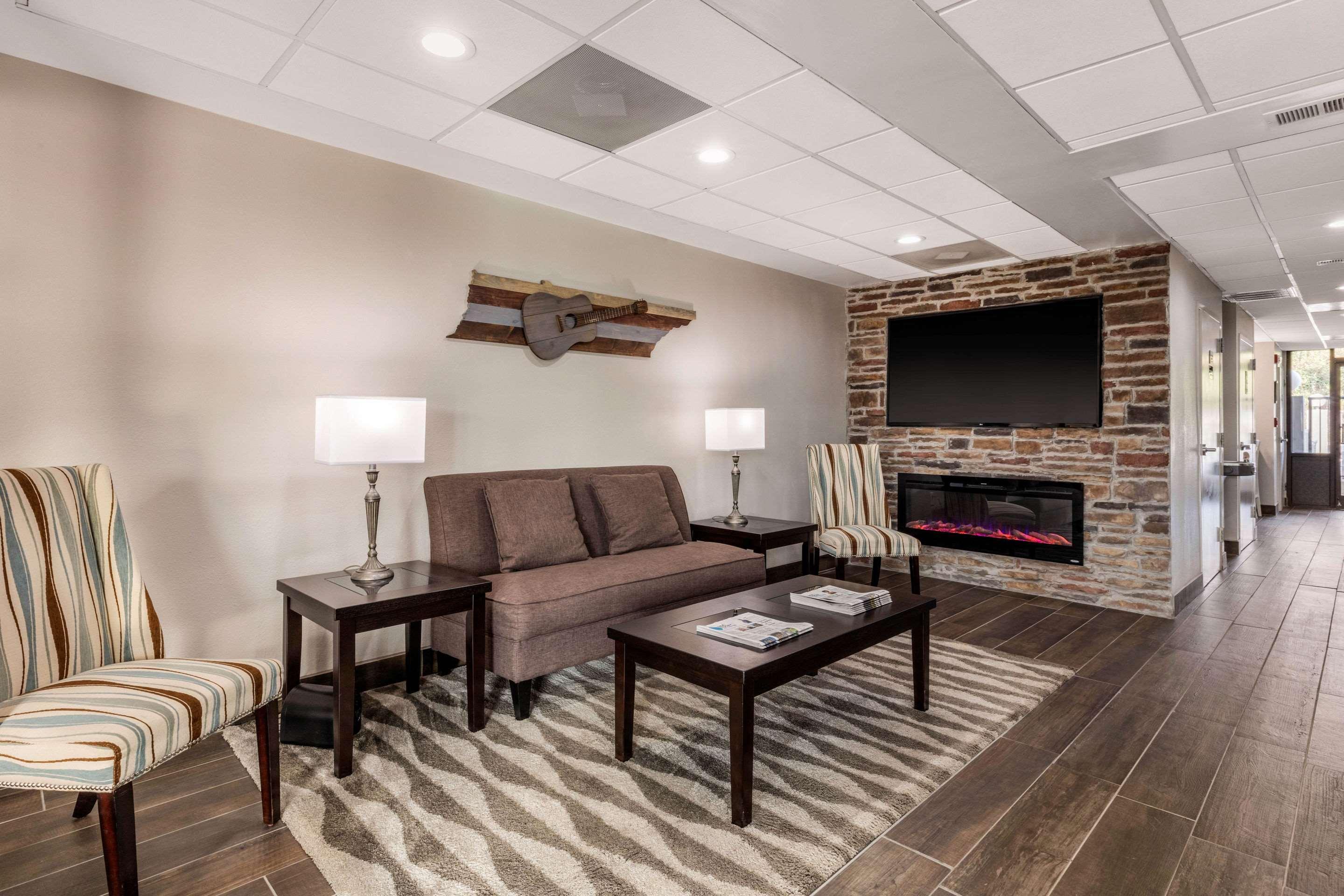 Quality Inn Gordonsville Eksteriør billede